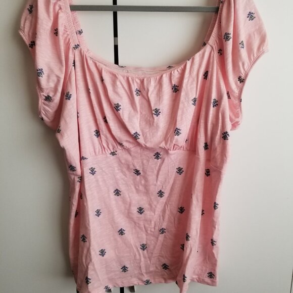 Sweet slub knit torrid shirt - Picture 2 of 8